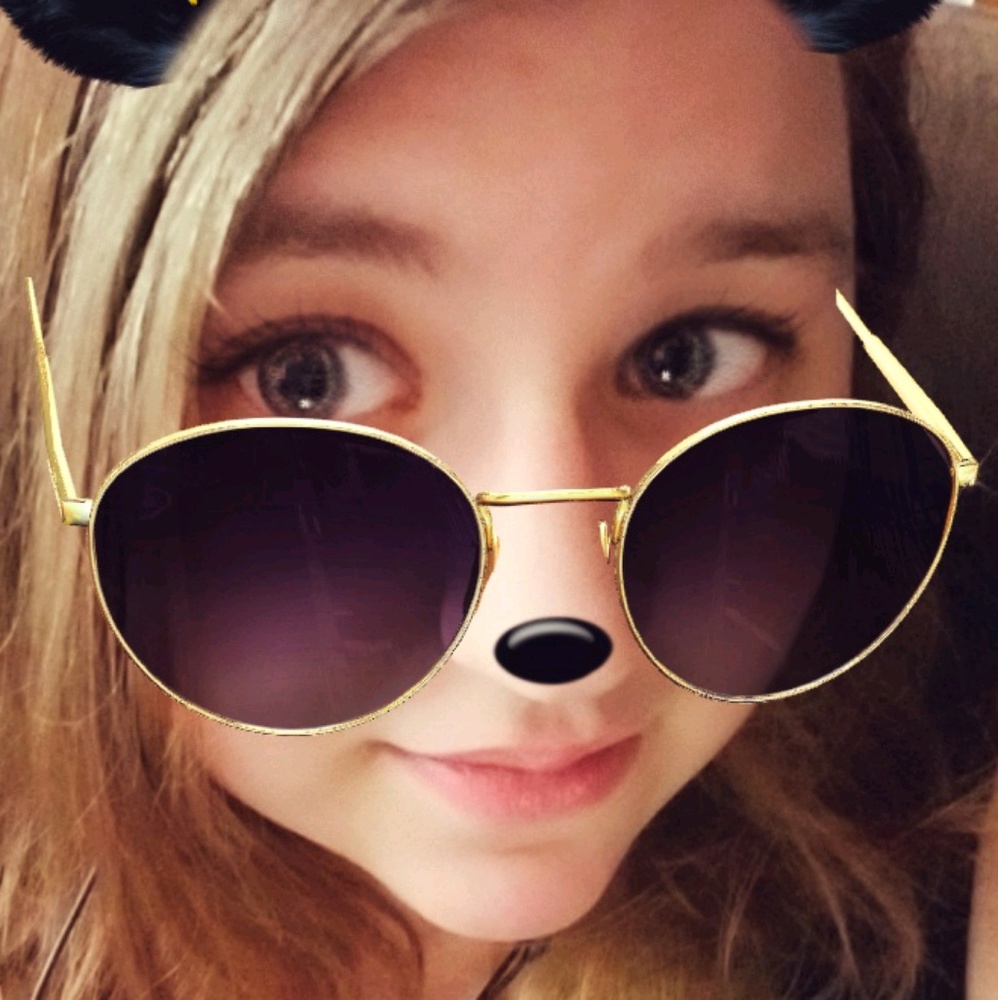 Meet your Posher, Becca